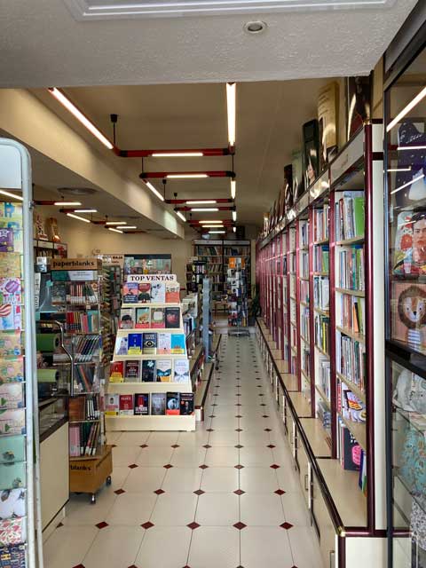 スペインの書店１